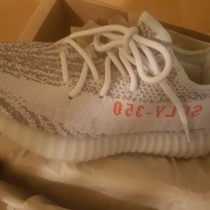 Yeezys 350 Blue Tint